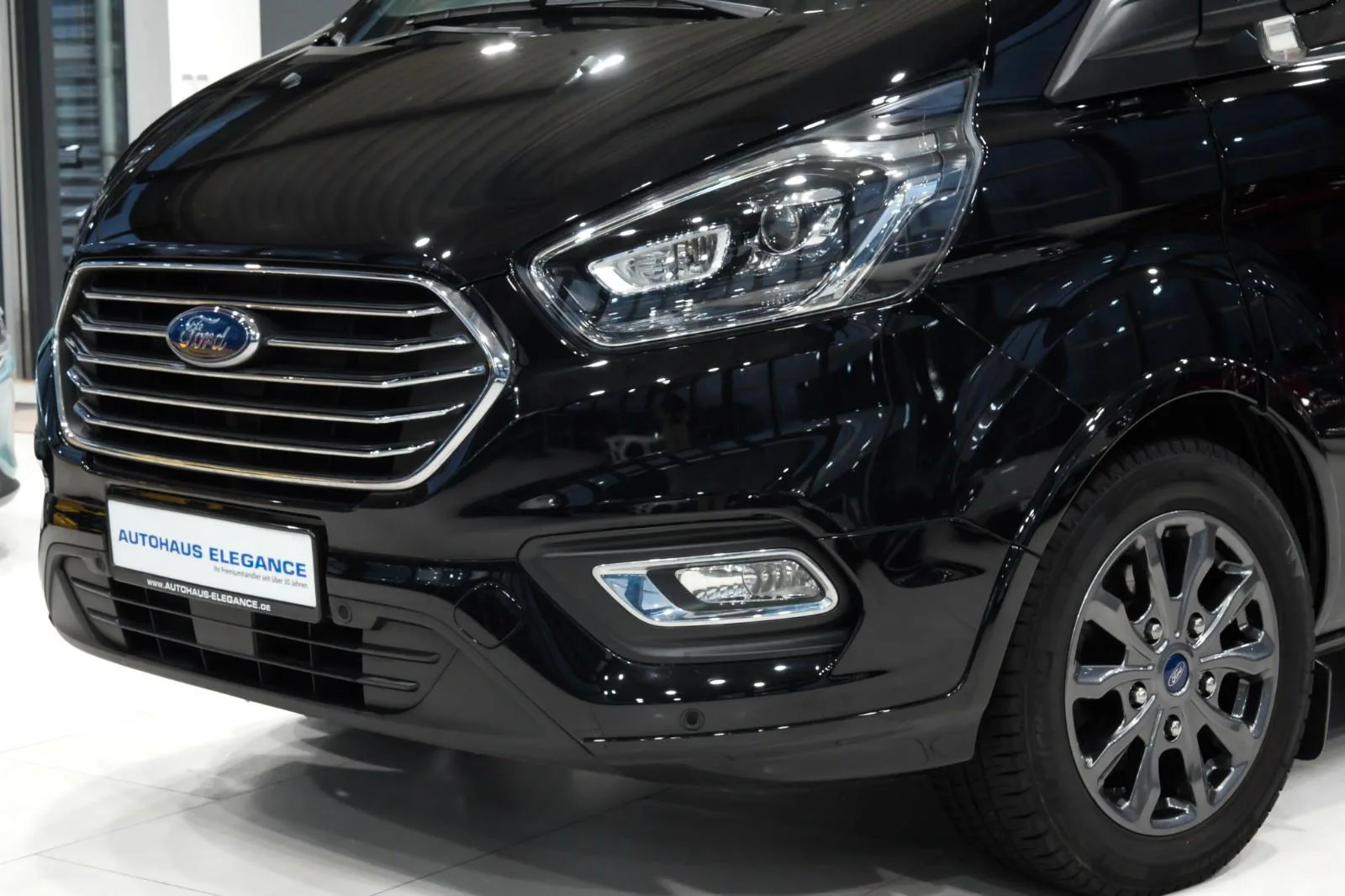 2021 Ford Tourneo Custom Titanium X, 9/29
