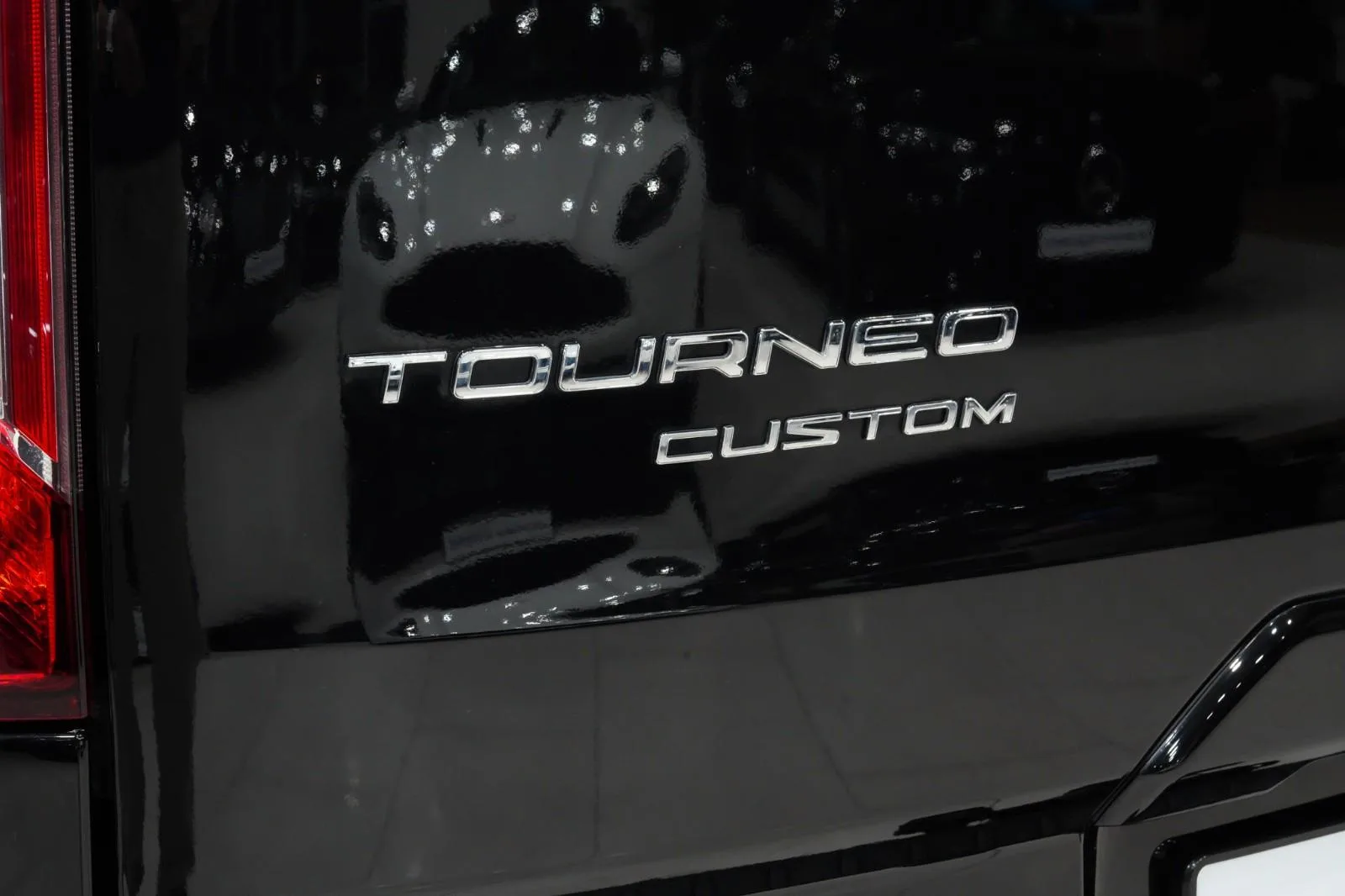 2021 Ford Tourneo Custom Titanium X, 10/29