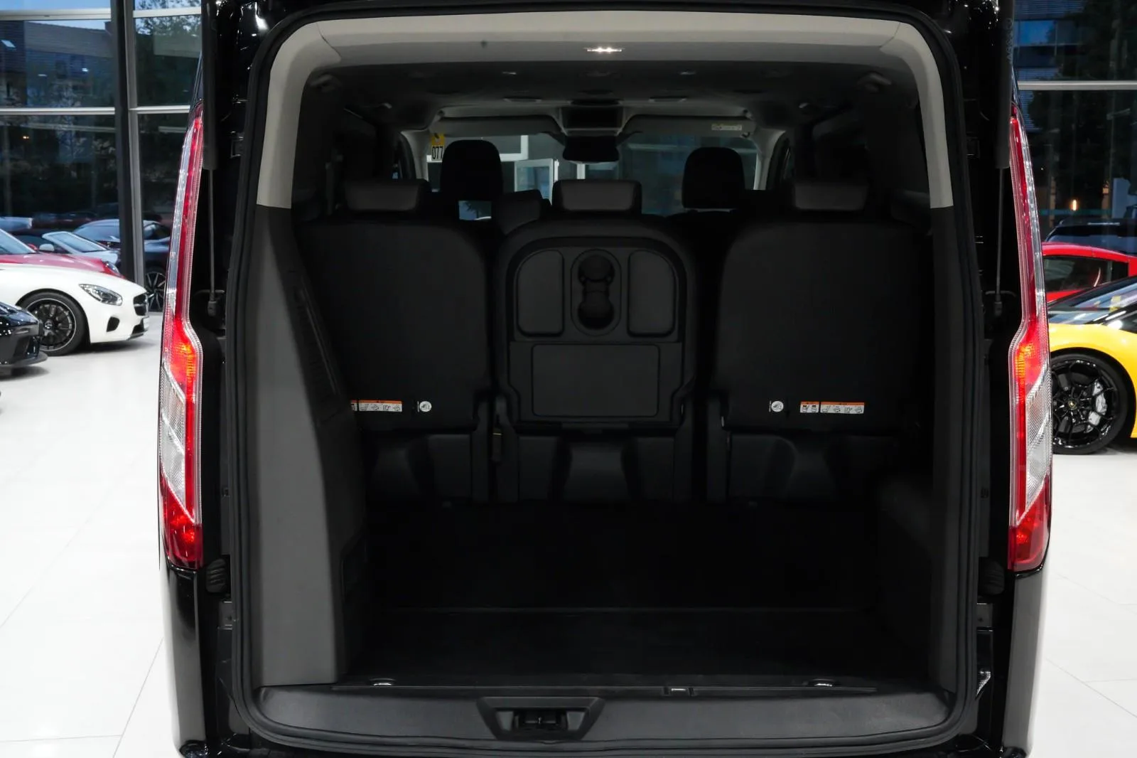 2021 Ford Tourneo Custom Titanium X, 11/29