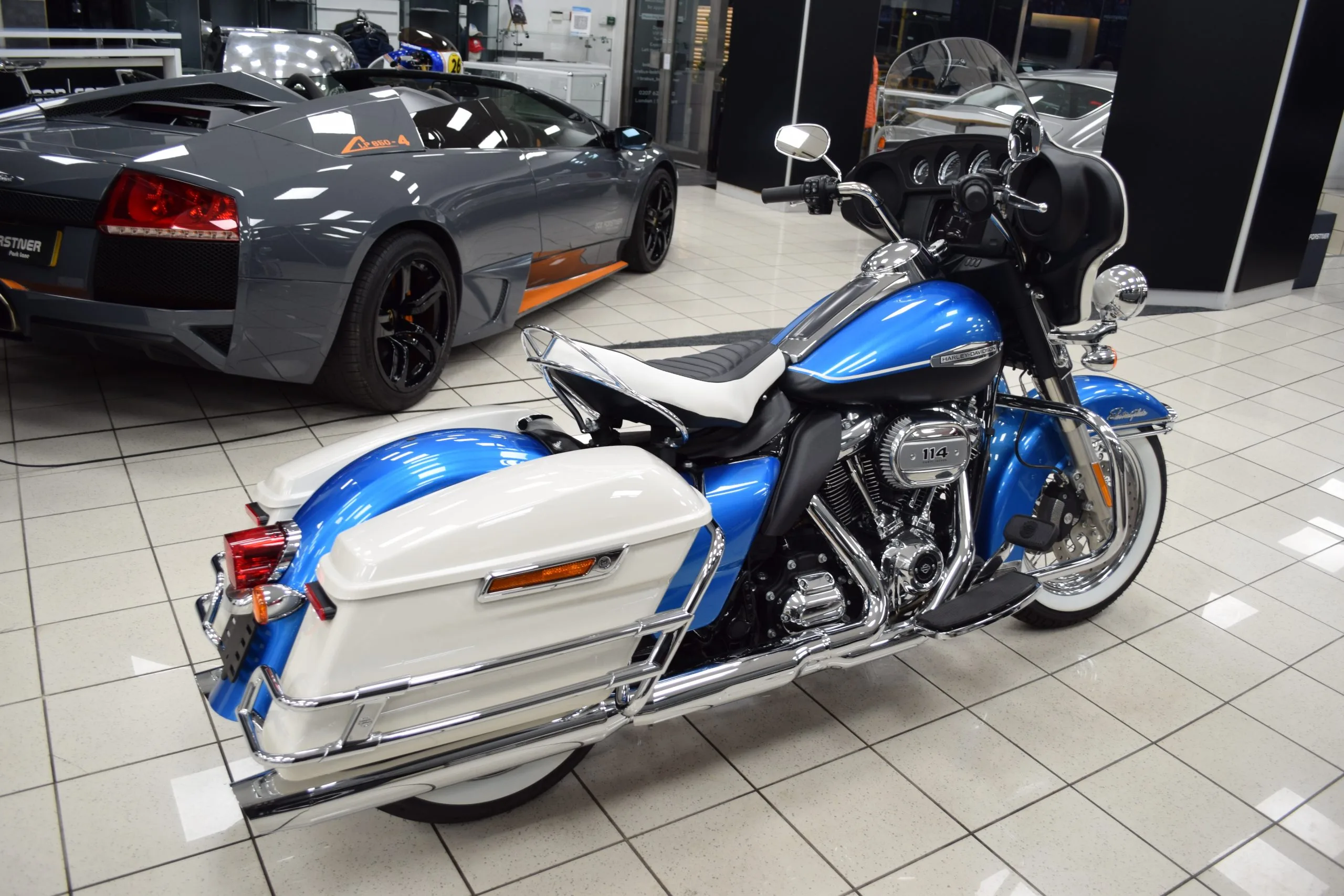 2021 Harley-Davidson Electra Glide Revival, 3/18