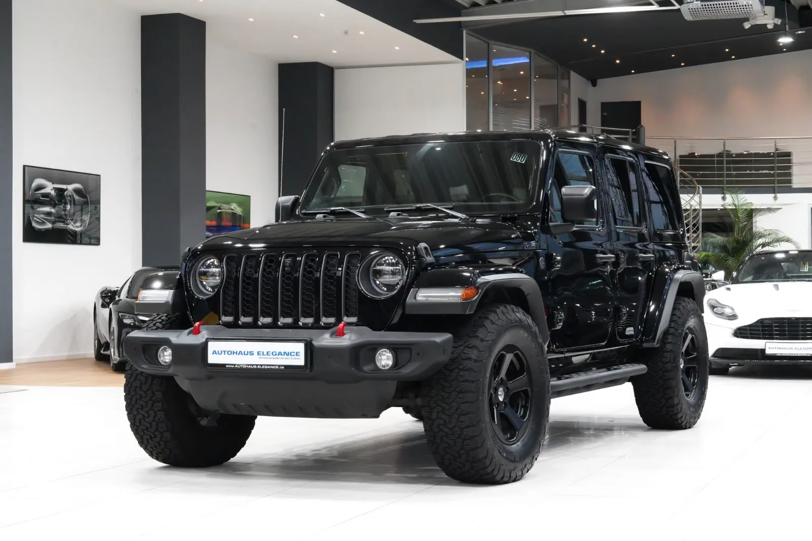 2021 Jeep Wrangler Unlimited Sahara angeboten von einem Fachhändler in Köln, Deutschland, Hauptfoto