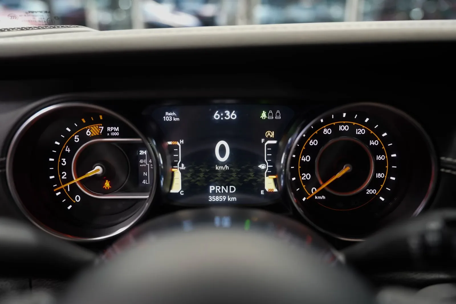2021 Jeep Wrangler Unlimited Sahara, 17/28