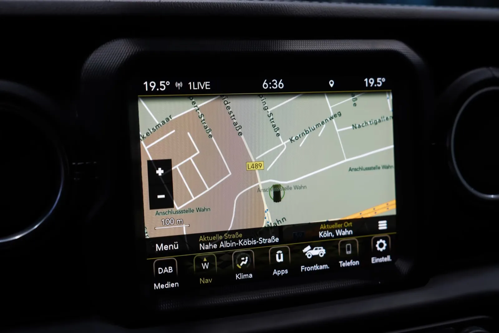 2021 Jeep Wrangler Unlimited Sahara, 18/28