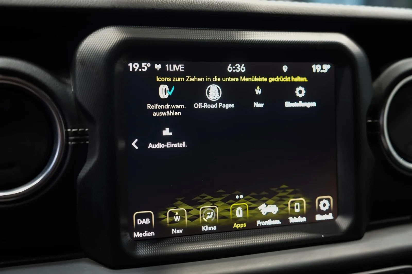 2021 Jeep Wrangler Unlimited Sahara, 21/28