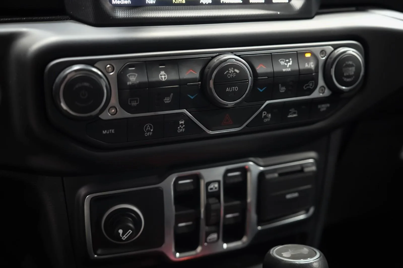 2021 Jeep Wrangler Unlimited Sahara, 27/28