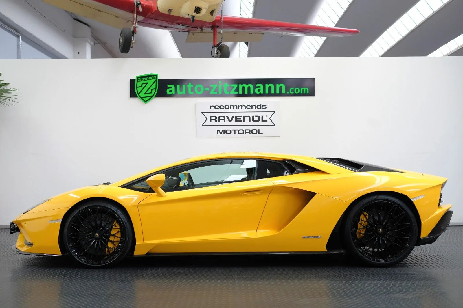 2021 Lamborghini Aventador S, 9/30