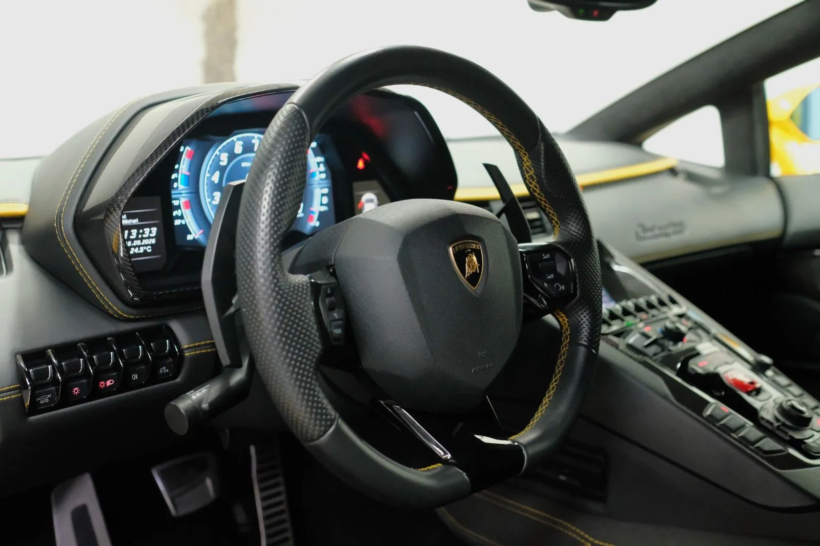 2021 Lamborghini Aventador S, 15/30