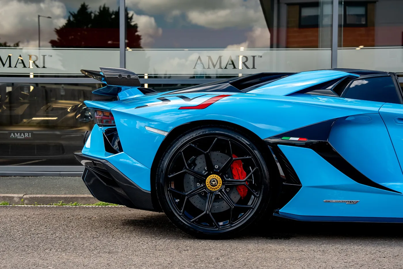 2021 Lamborghini Aventador SVJ Roadster offered by a supercar dealer in Preston, United Kingdom, photo 15 of 25