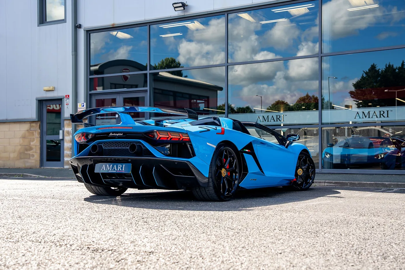 2021 Lamborghini Aventador SVJ Roadster offered by a supercar dealer in Preston, United Kingdom, photo 18 of 25