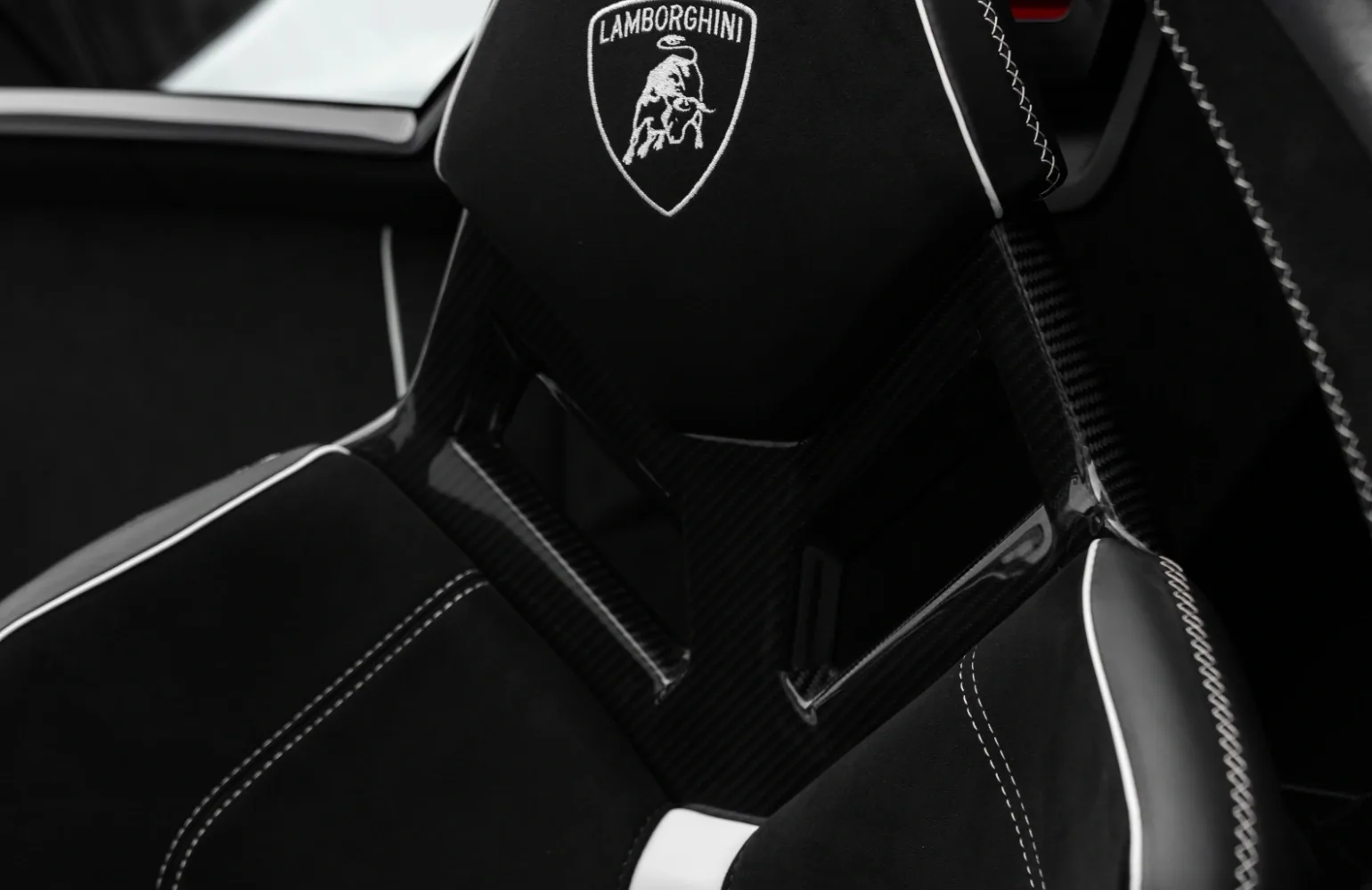 2021 Lamborghini Aventador SVJ Roadster, 12/30