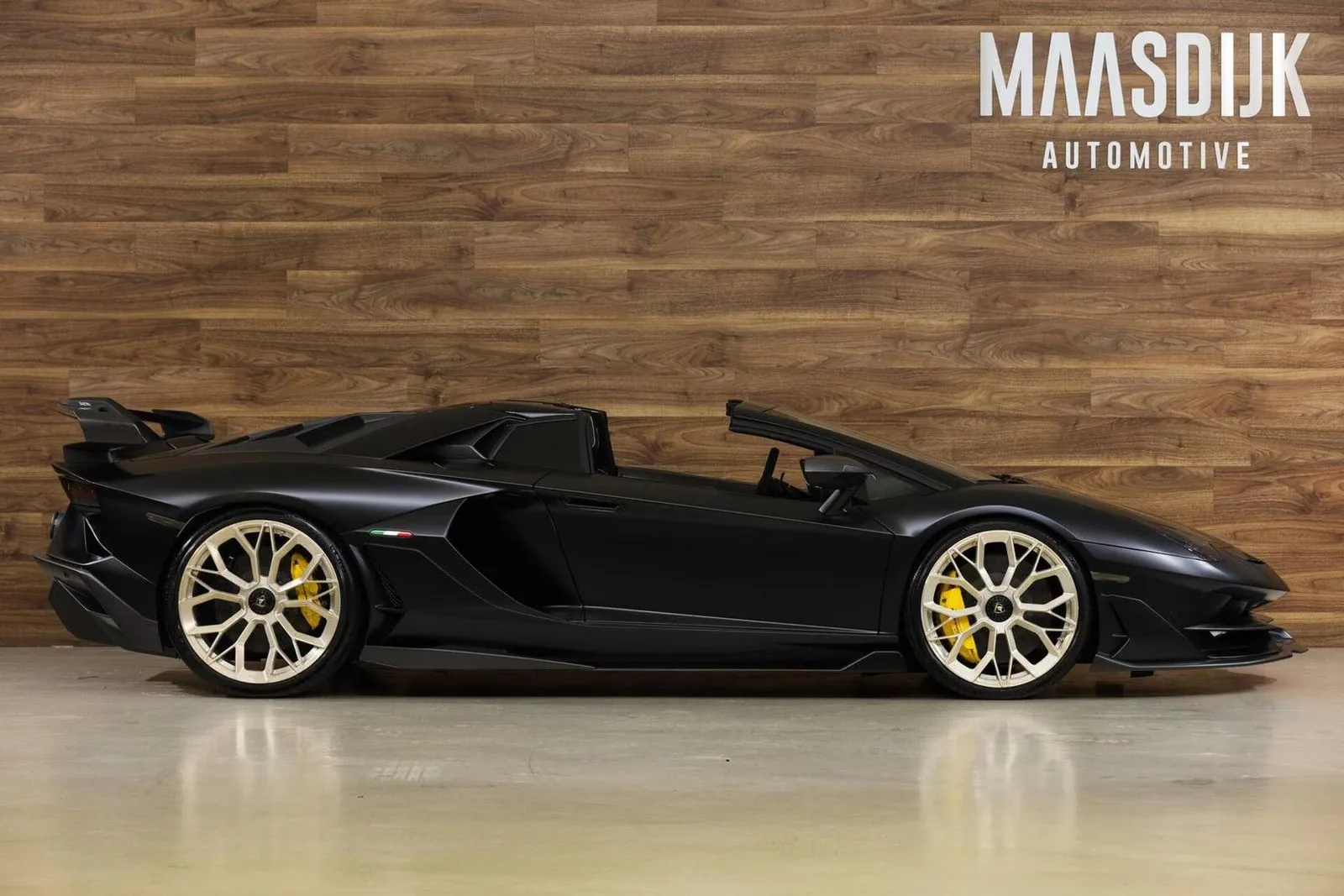2021 Lamborghini Aventador SVJ Roadster Novitec, 2/30