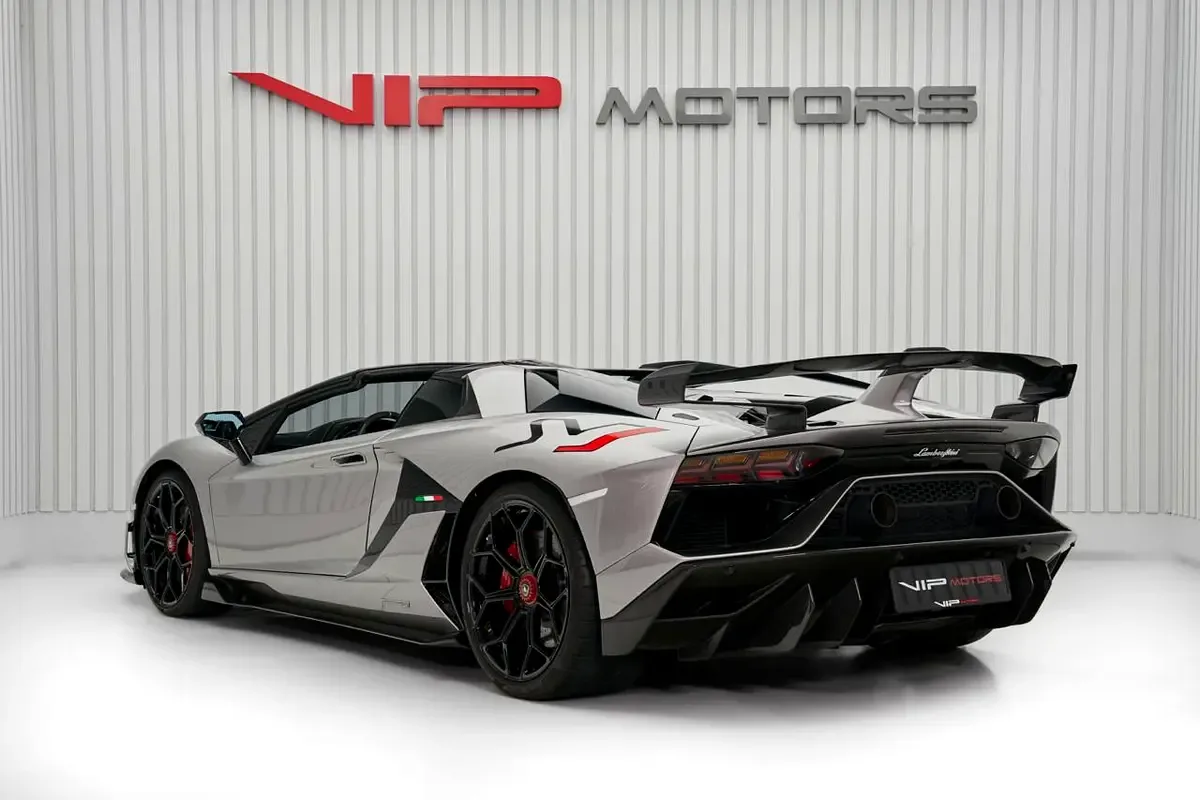 2021 Lamborghini Aventador SVJ Roadster, 6/15