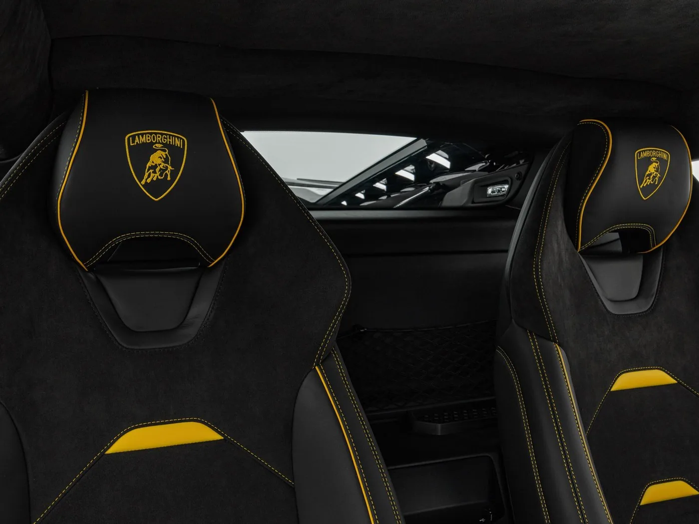 2021 Lamborghini Huracán EVO proposée par un concessionnaire spécialisé à Böblingen, Allemagne, photo 12 sur 15