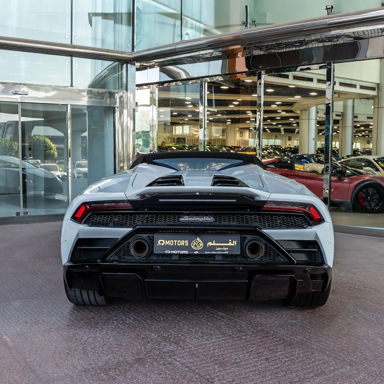 2021 Lamborghini Huracán EVO Spyder angeboten von einem Fachhändler in Dubai, Vereinigte Arabische Emirate, Foto 10 von 20