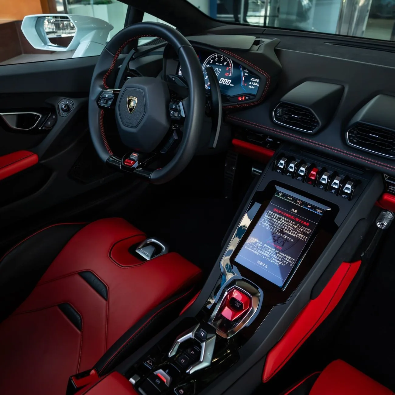 2021 Lamborghini Huracán EVO Spyder angeboten von einem Fachhändler in Dubai, Vereinigte Arabische Emirate, Foto 17 von 20
