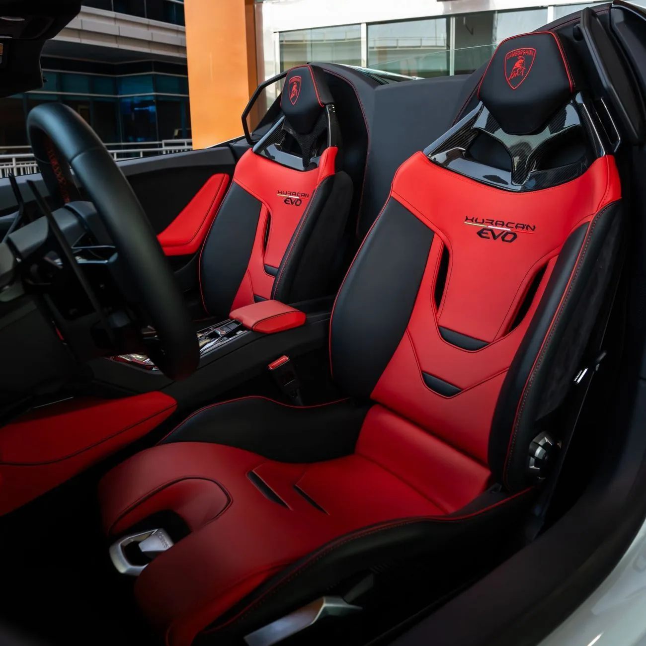 2021 Lamborghini Huracán EVO Spyder angeboten von einem Fachhändler in Dubai, Vereinigte Arabische Emirate, Foto 18 von 20