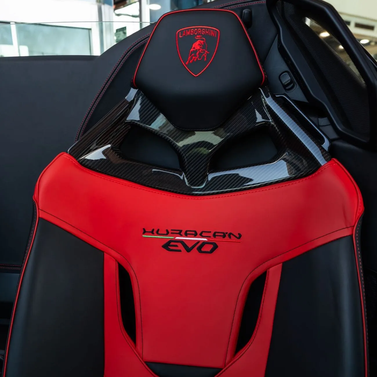 2021 Lamborghini Huracán EVO Spyder angeboten von einem Fachhändler in Dubai, Vereinigte Arabische Emirate, Foto 19 von 20