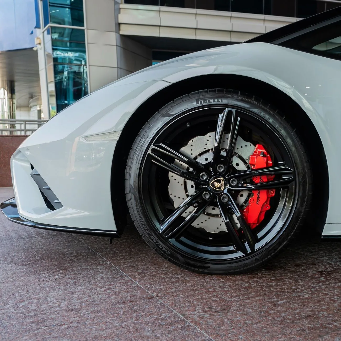 2021 Lamborghini Huracán EVO Spyder angeboten von einem Fachhändler in Dubai, Vereinigte Arabische Emirate, Foto 20 von 20