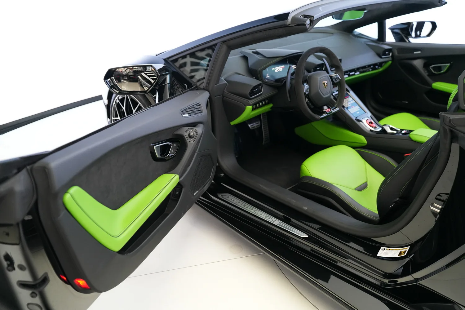 2021 Lamborghini Huracán EVO Spyder, 2/15