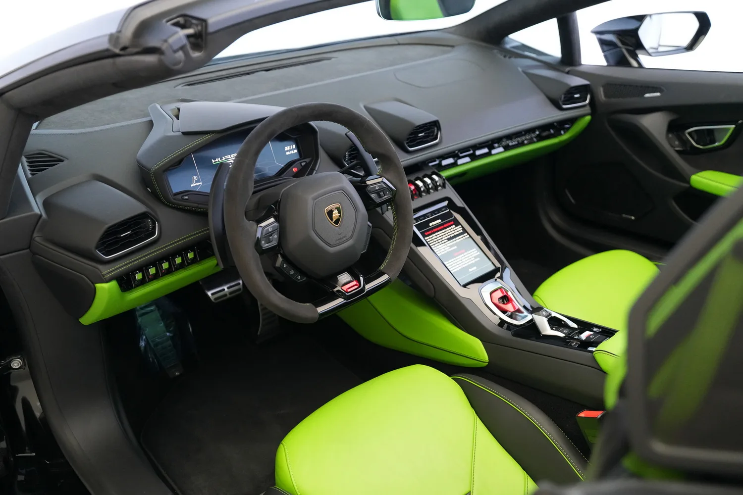 2021 Lamborghini Huracán EVO Spyder, 3/15
