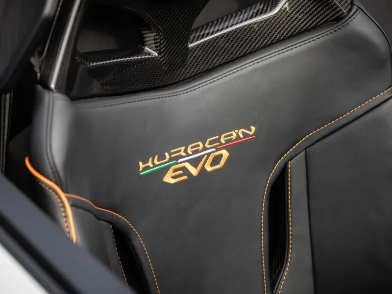 2021 Lamborghini Huracán EVO Spyder, 6/20