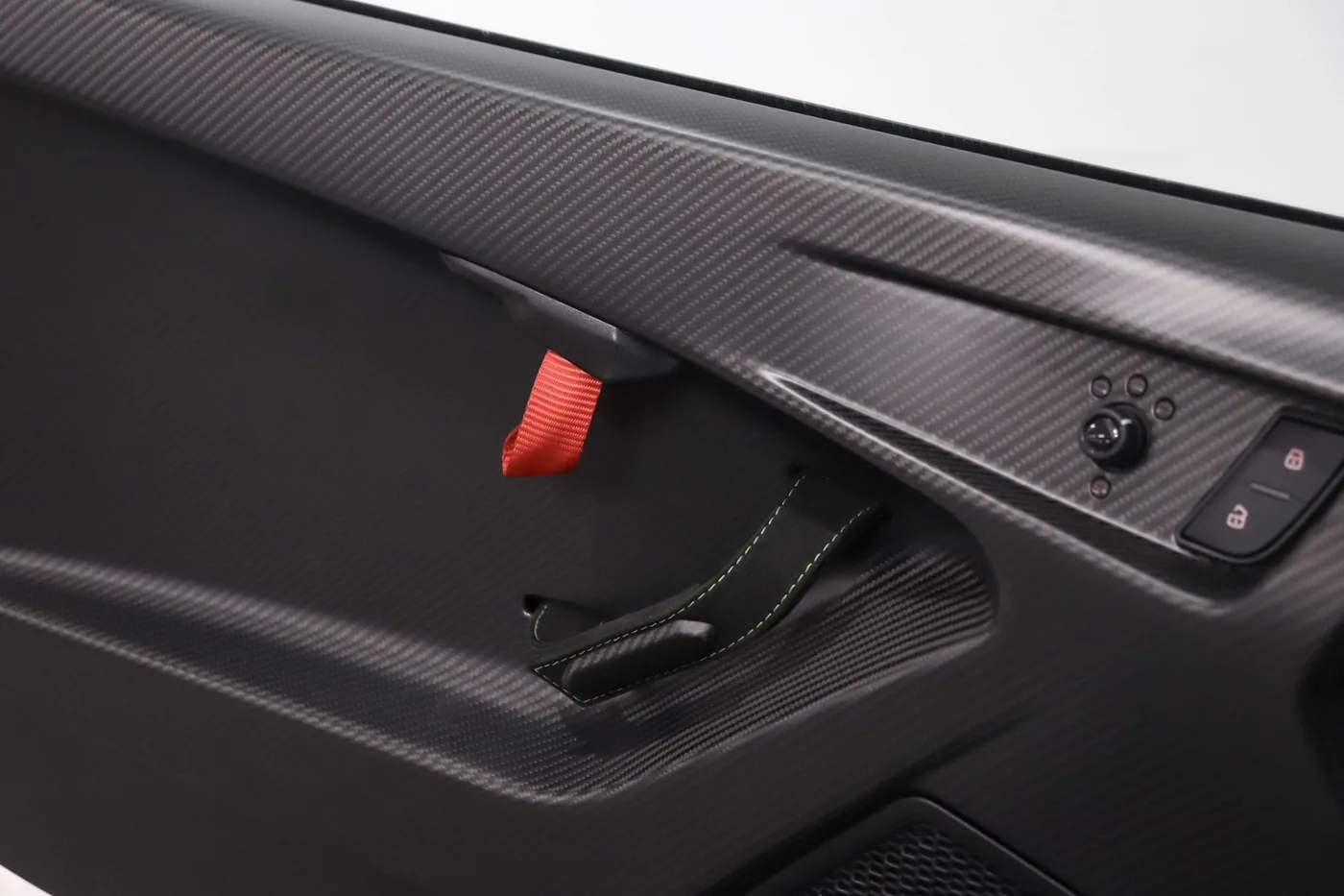 2021 Lamborghini Huracán STO offered by a supercar dealer in Zibido San Giacomo, Italy, photo 20 of 24
