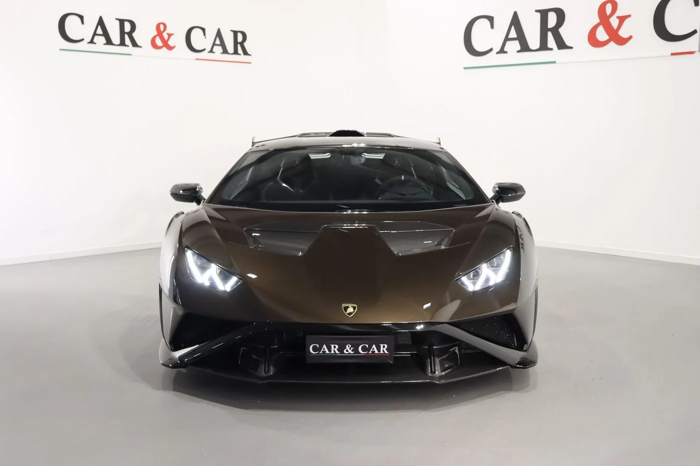 2021 Lamborghini Huracán STO proposée par un spécialiste de la supercar à Zibido San Giacomo, Italie, photo 3 sur 25