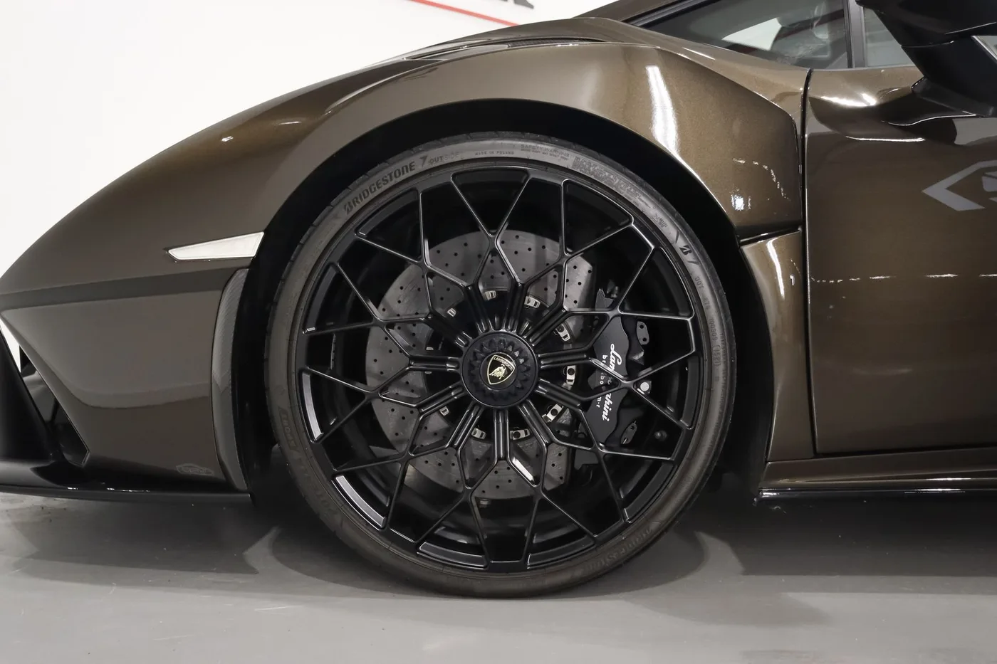 2021 Lamborghini Huracán STO proposée par un spécialiste de la supercar à Zibido San Giacomo, Italie, photo 7 sur 25