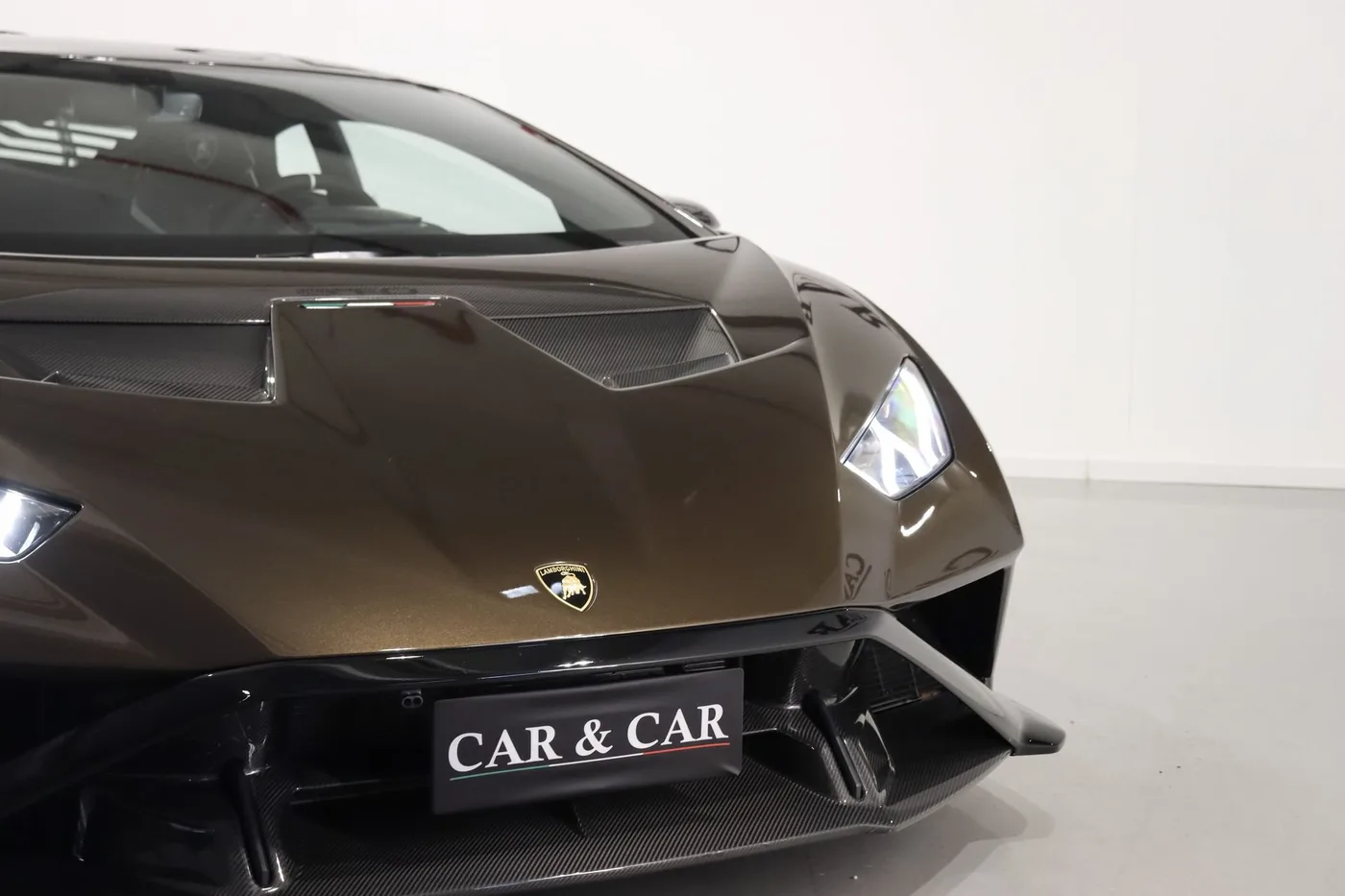 2021 Lamborghini Huracán STO proposée par un spécialiste de la supercar à Zibido San Giacomo, Italie, photo 14 sur 25