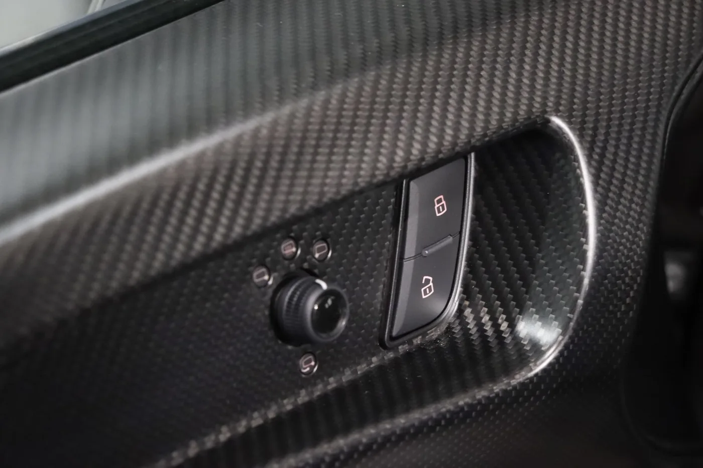 2021 Lamborghini Huracán STO proposée par un spécialiste de la supercar à Zibido San Giacomo, Italie, photo 23 sur 25