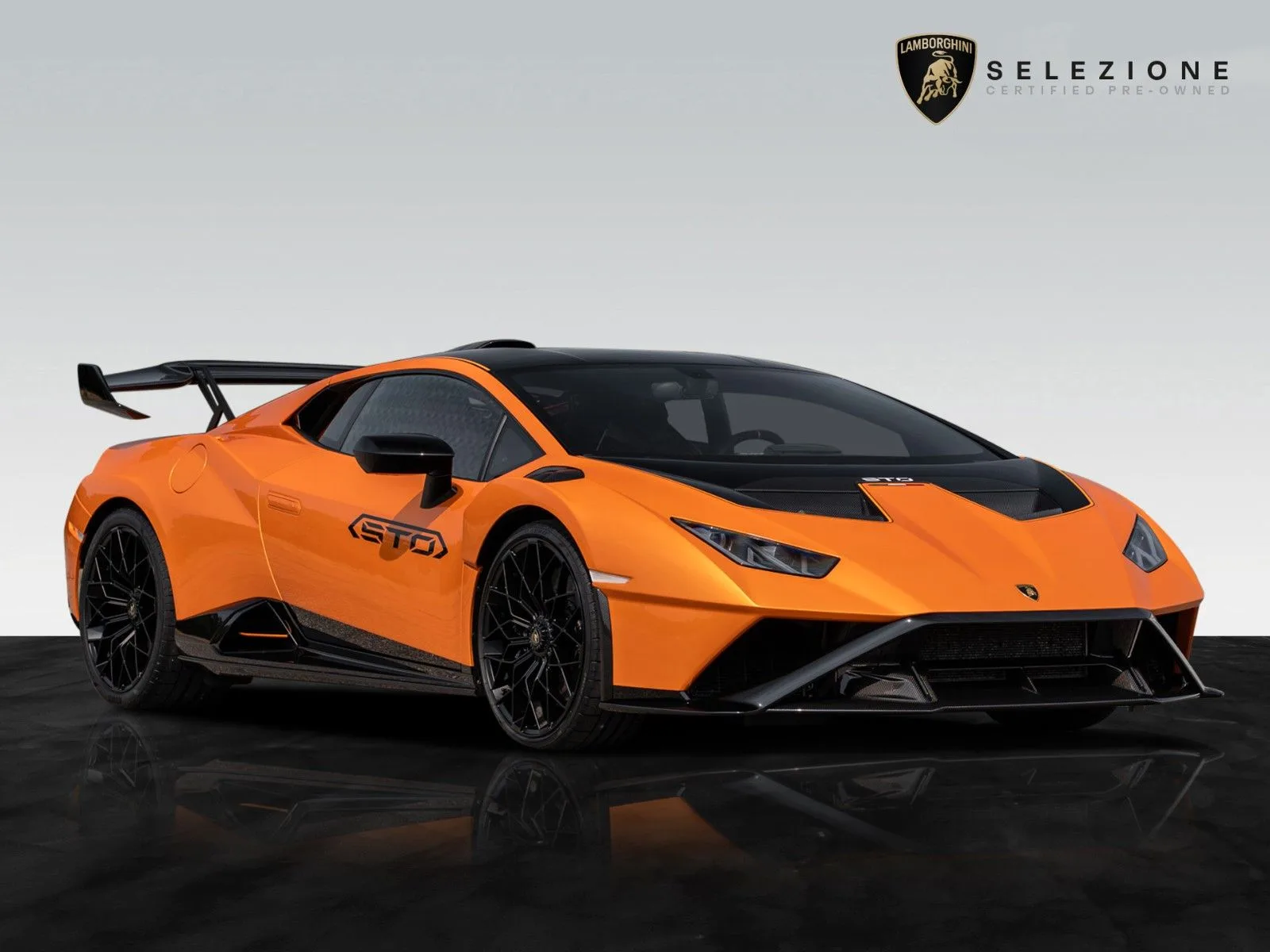 2021 Lamborghini Huracán STO proposée par un concessionnaire agréé à Hockenheim, Allemagne, photo principale