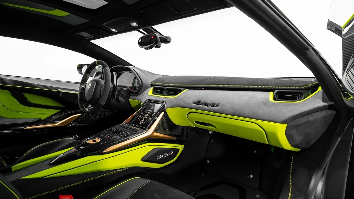 2021 Lamborghini Sián FKP 37 offered by a specialist dealer in Dubai, United Arab Emirates, photo 18 of 25