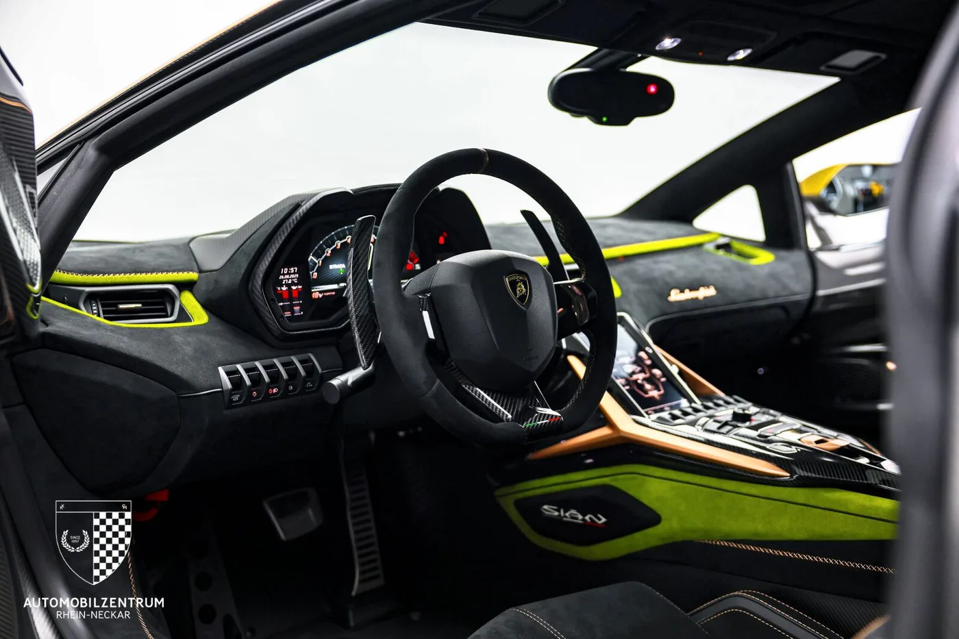 2021 Lamborghini Sián FKP 37 offered by a supercar dealer in Viernheim, Germany, photo 22 of 25