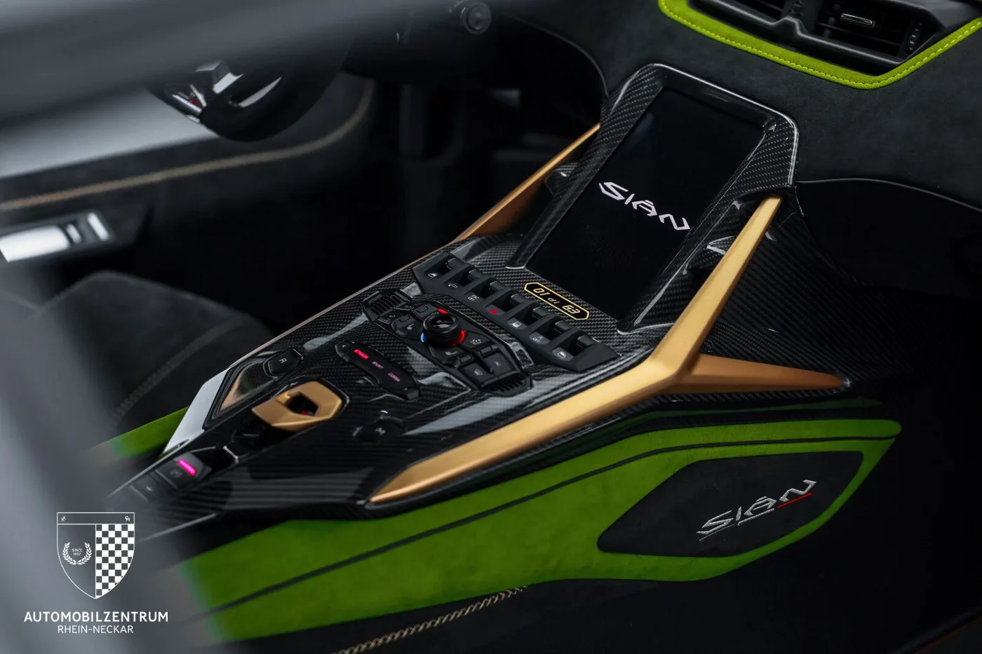 2021 Lamborghini Sián FKP 37 offered by a supercar dealer in Viernheim, Germany, photo 23 of 25
