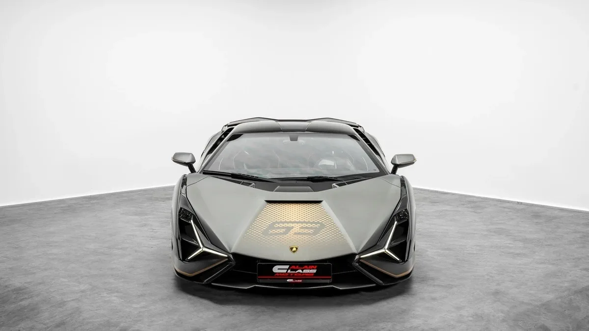 2021 Lamborghini Sián FKP 37, 2/24