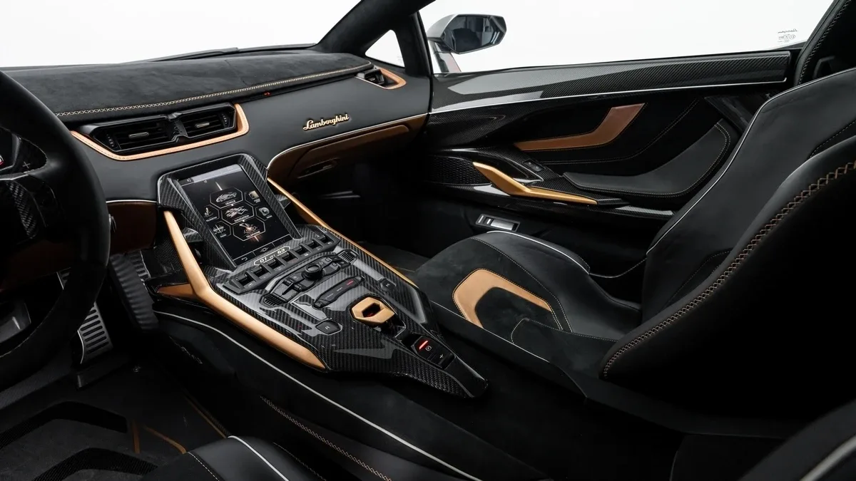 2021 Lamborghini Sián FKP 37, 19/24