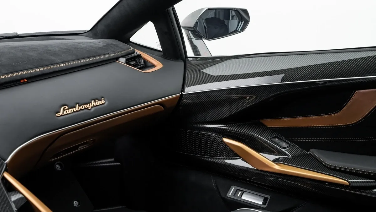 2021 Lamborghini Sián FKP 37, 20/24