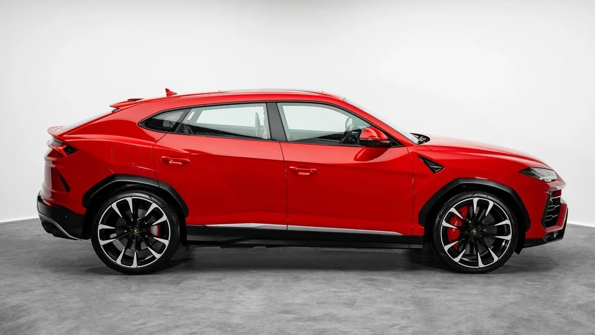 2021 Lamborghini Urus proposée par un concessionnaire spécialisé à Dubai, Émirats arabes unis, photo 5 sur 25