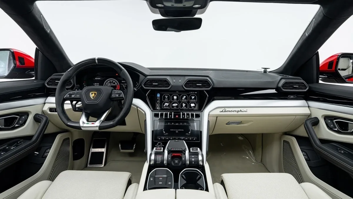 2021 Lamborghini Urus proposée par un concessionnaire spécialisé à Dubai, Émirats arabes unis, photo 14 sur 25