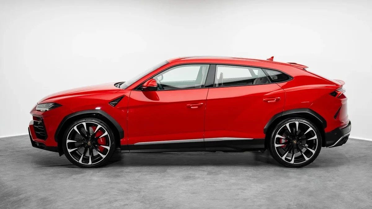 2021 Lamborghini Urus proposée par un concessionnaire spécialisé à Dubai, Émirats arabes unis, photo 23 sur 25