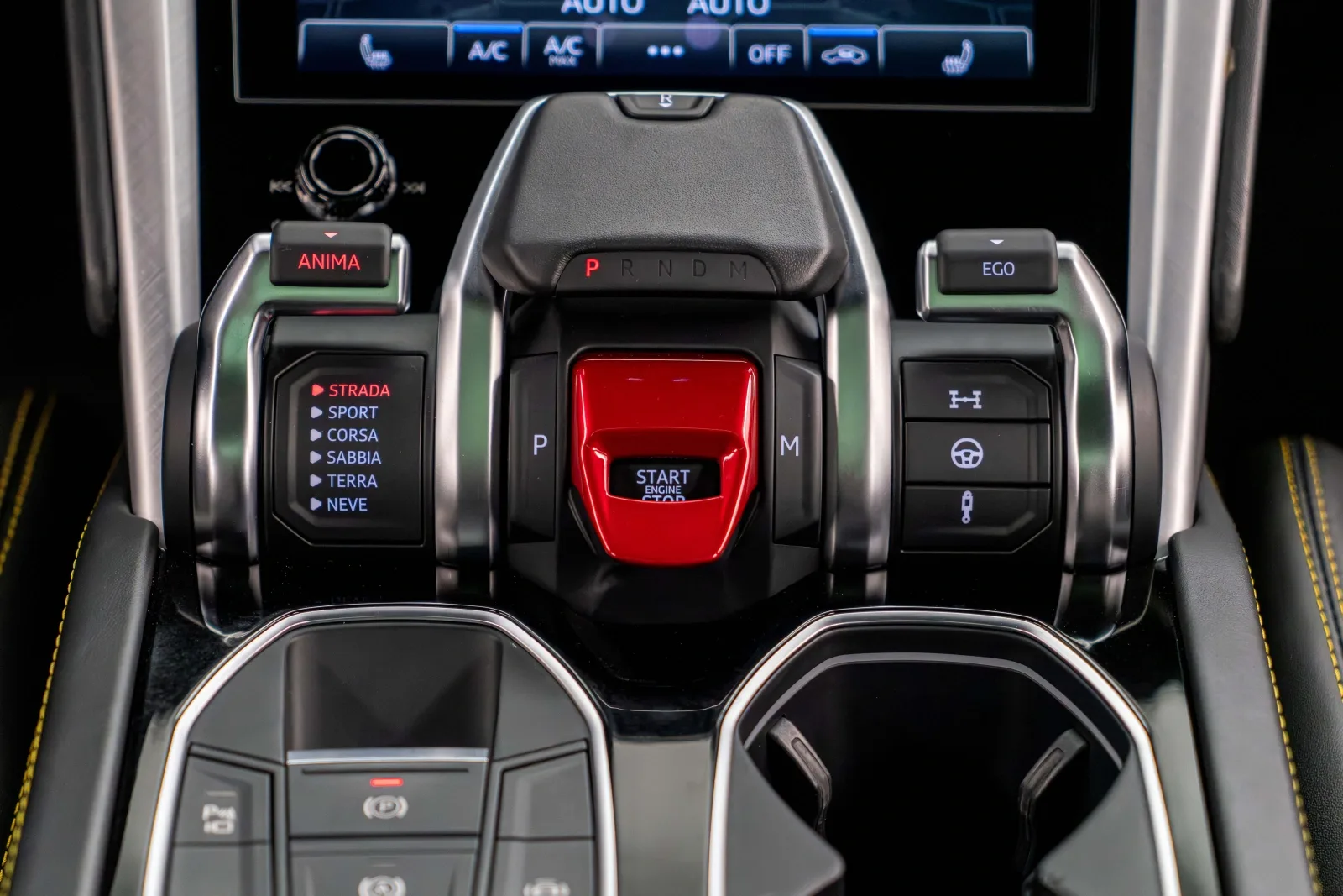 2021 Lamborghini Urus, 10/17