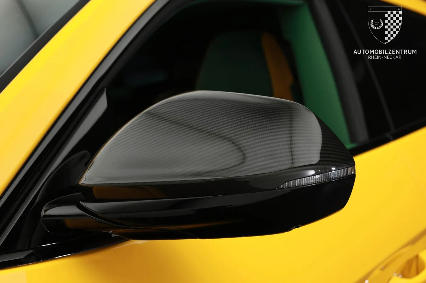 2021 Lamborghini Urus offered by a supercar dealer in Viernheim, Germany, photo 7 of 25