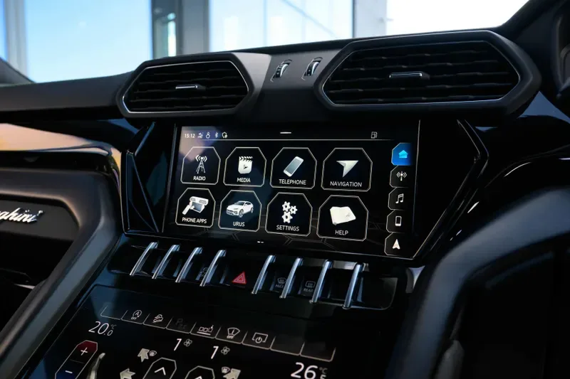 2021 Lamborghini Urus, 11/20