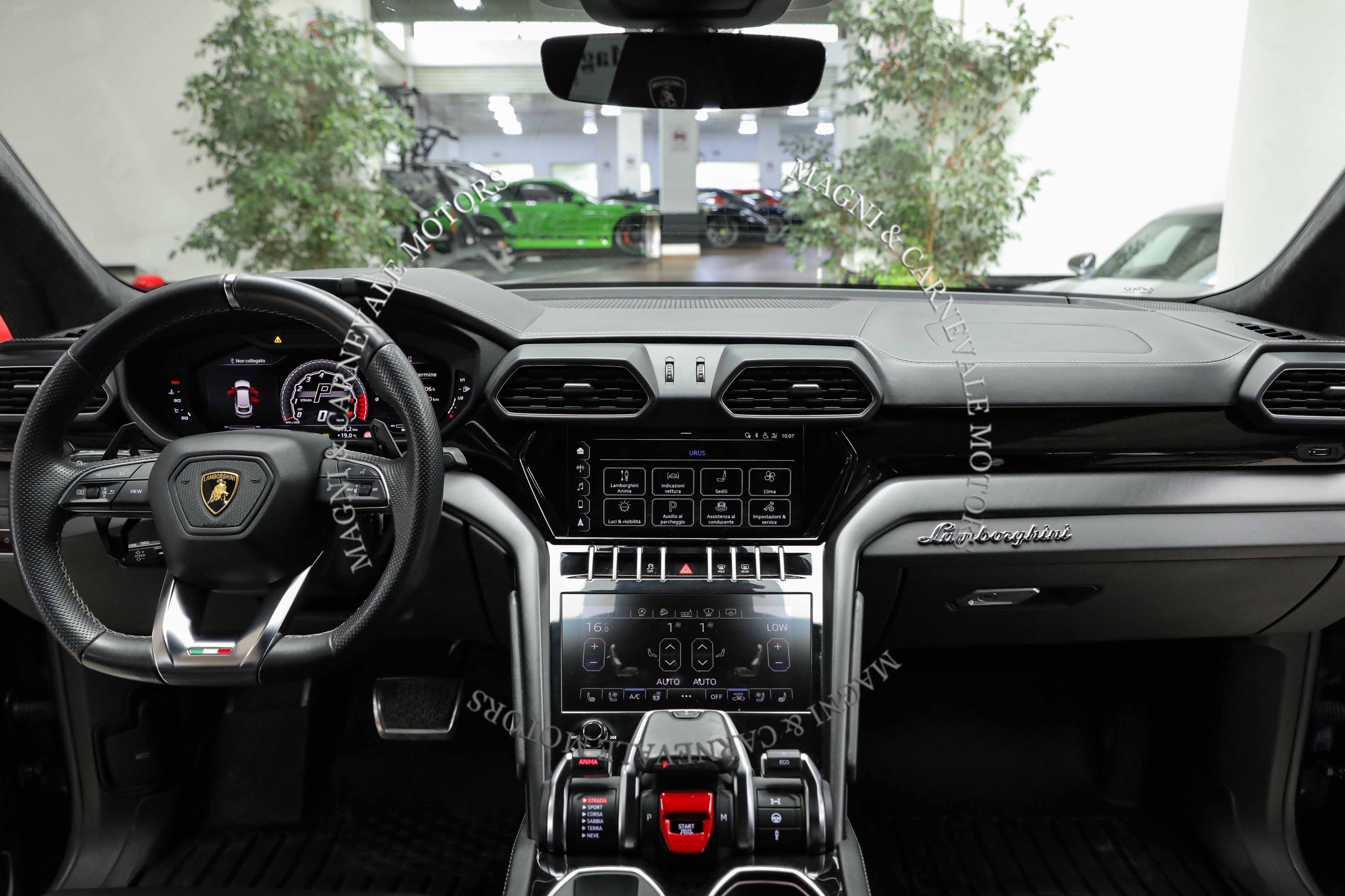 2021 Lamborghini Urus angeboten von einem Fachhändler in Milan, Italien, Foto 15 von 20