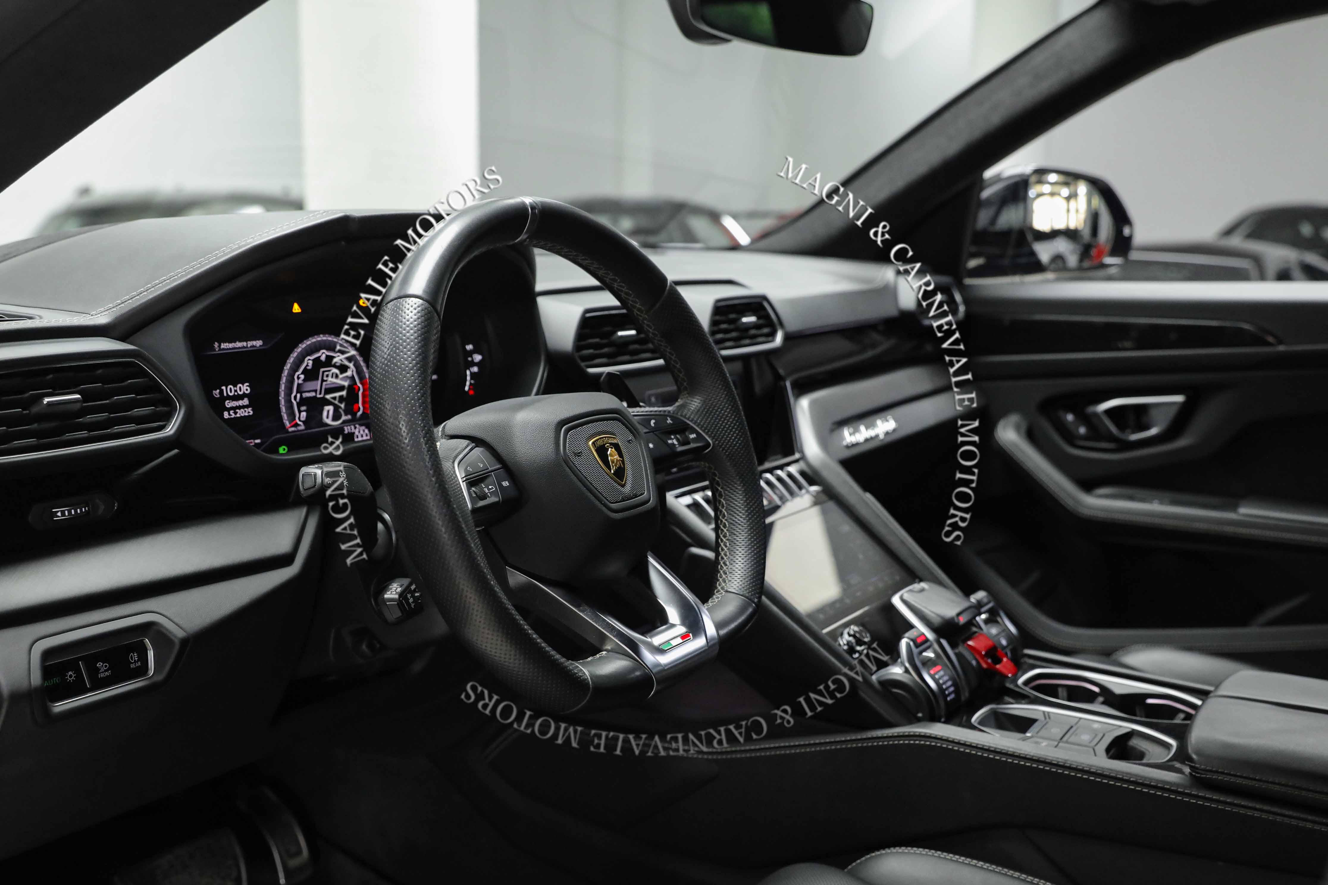 2021 Lamborghini Urus angeboten von einem Fachhändler in Milan, Italien, Foto 16 von 20