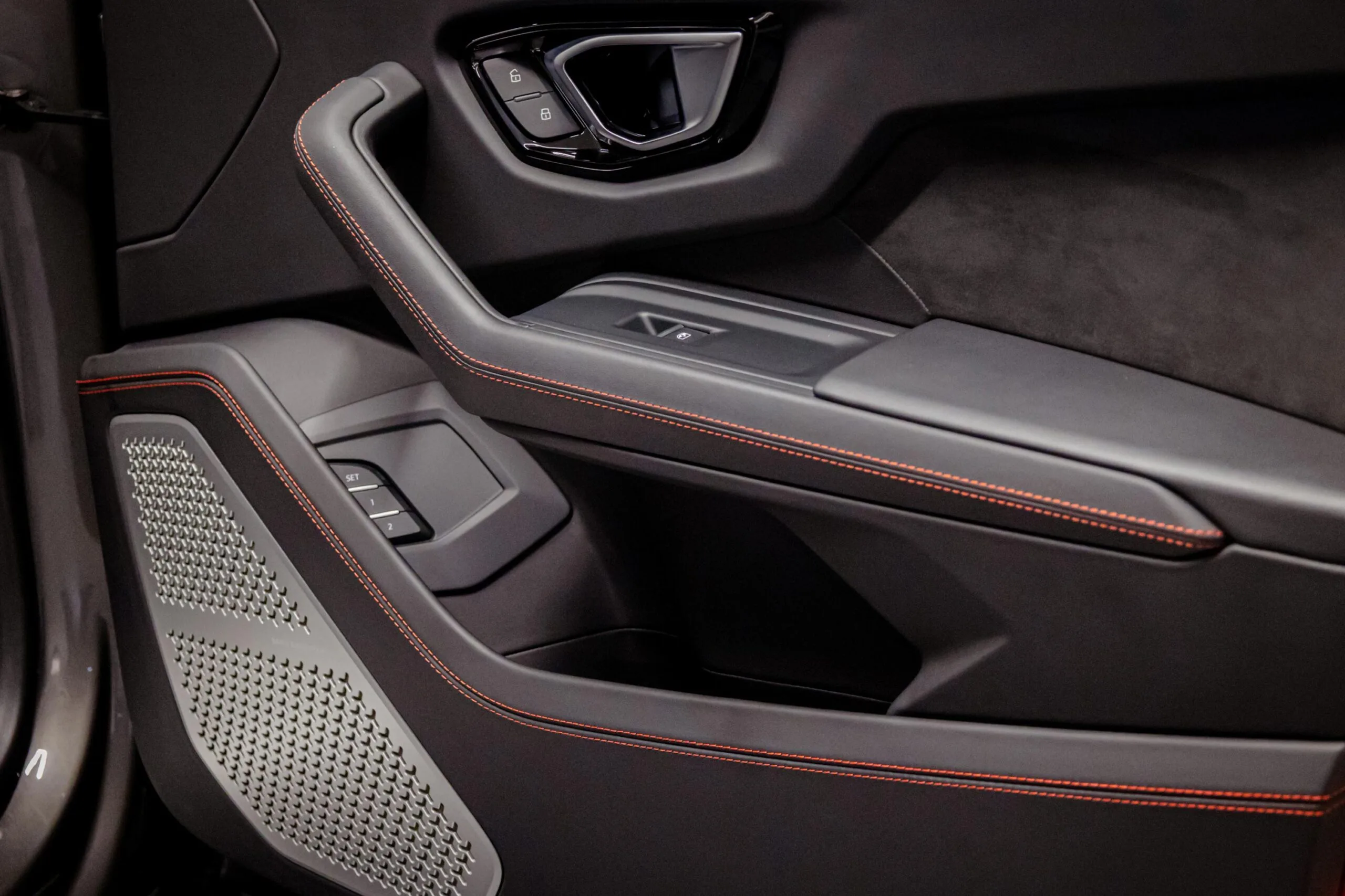 2021 Lamborghini Urus, 16/22