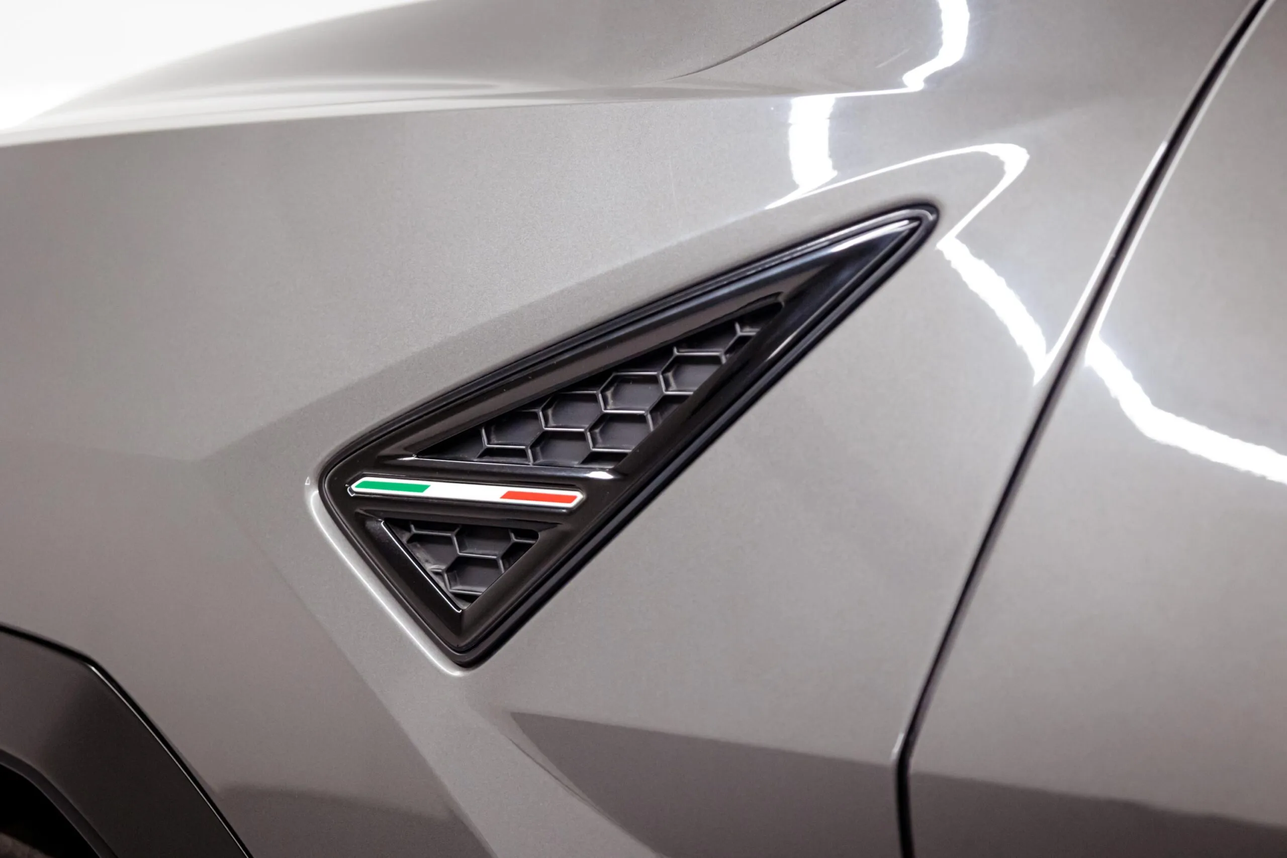 2021 Lamborghini Urus, 20/22