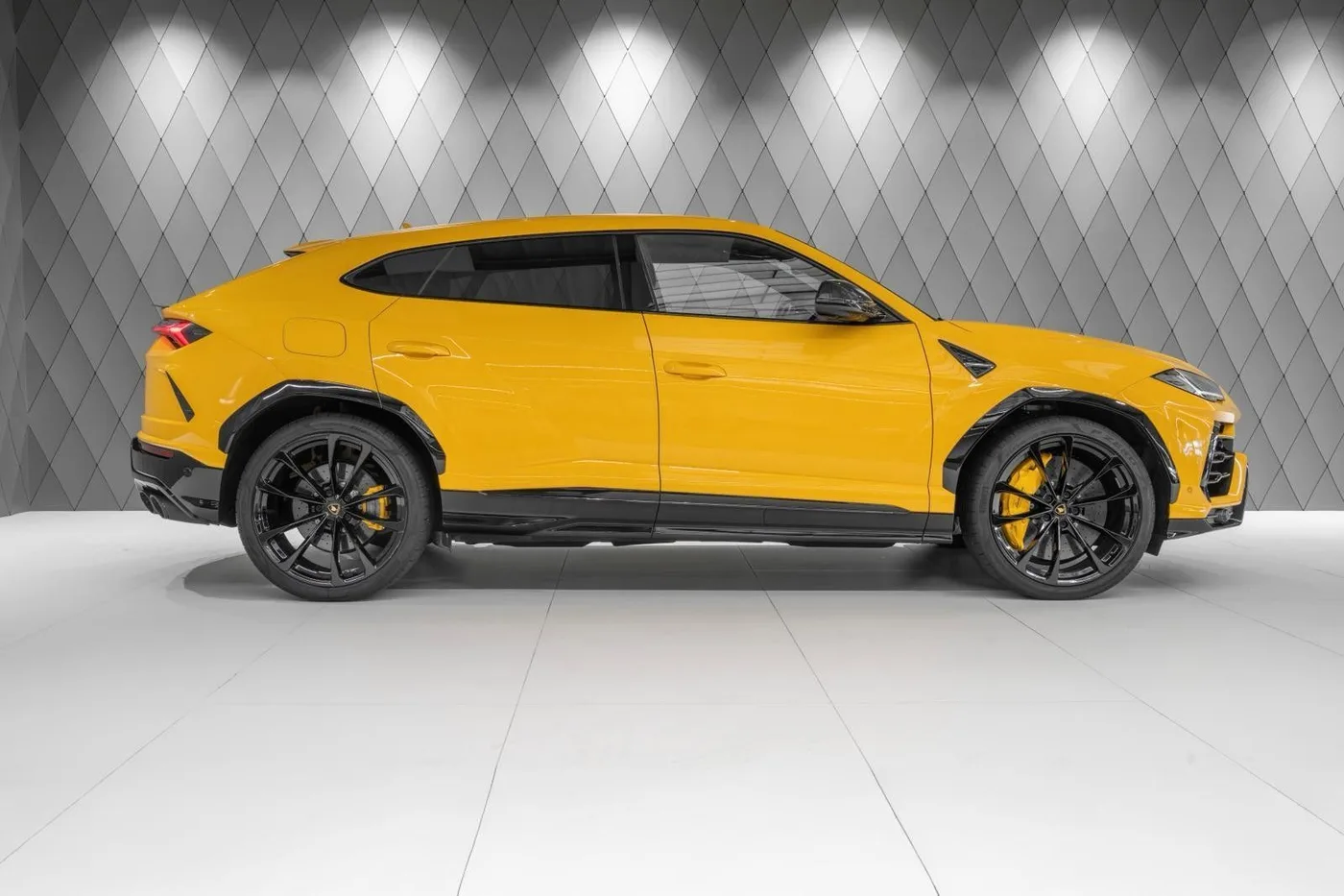 2021 Lamborghini Urus S angeboten von einem Supersportwagenhändler in Schenefeld, Deutschland, Foto 3 von 25