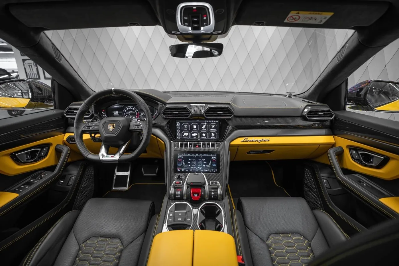 2021 Lamborghini Urus S angeboten von einem Supersportwagenhändler in Schenefeld, Deutschland, Foto 18 von 25
