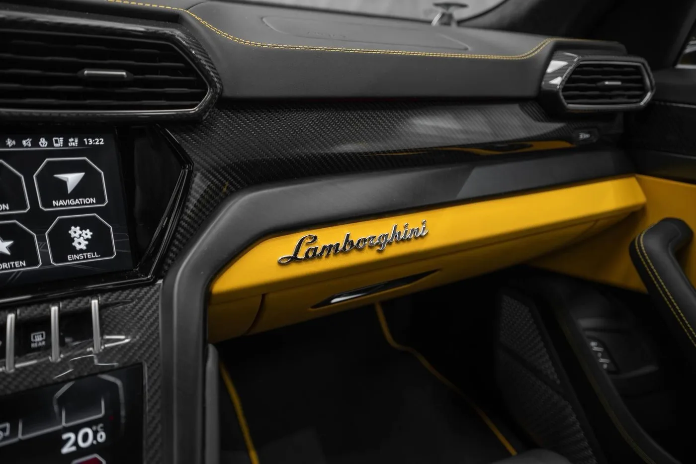 2021 Lamborghini Urus S angeboten von einem Supersportwagenhändler in Schenefeld, Deutschland, Foto 22 von 25